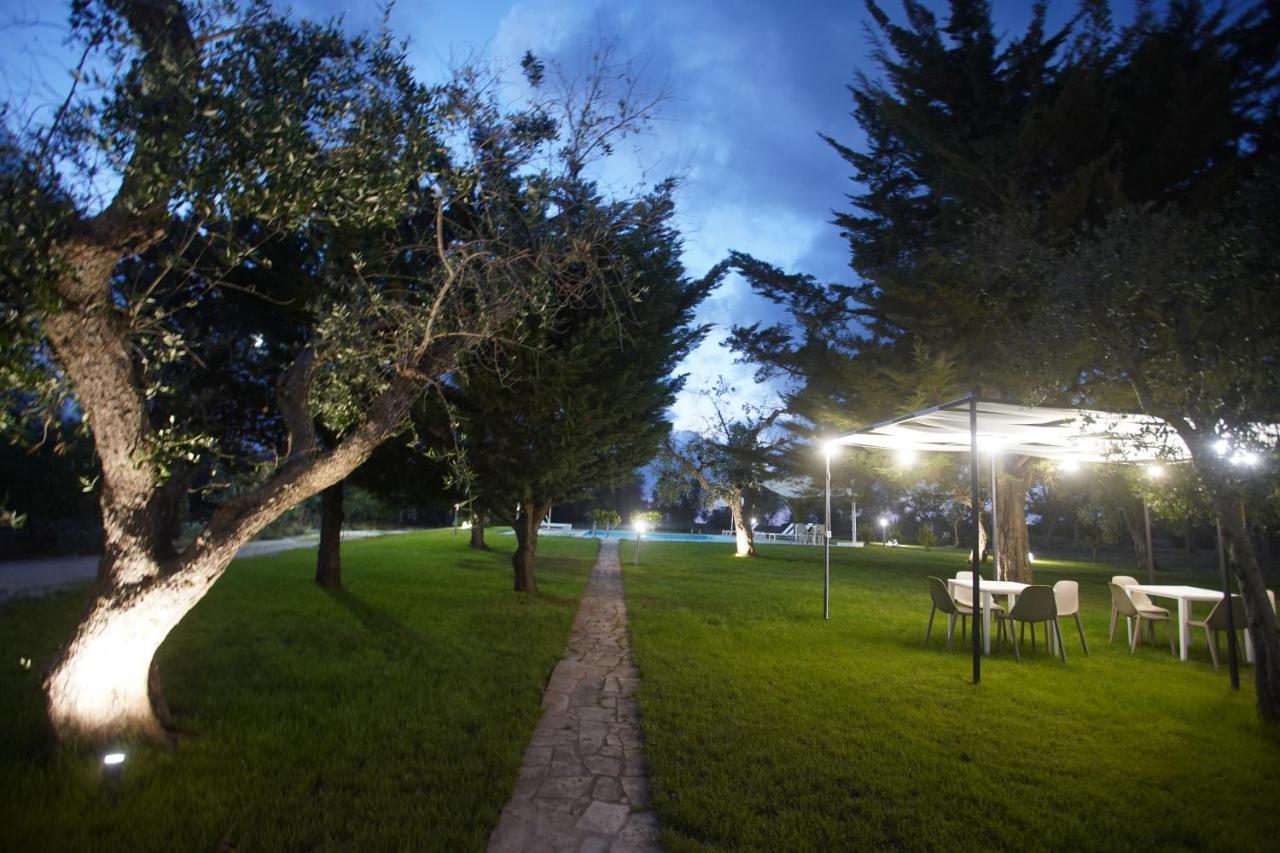 Gli Ulivi Di Gino Bed and Breakfast Sanarica Exteriör bild