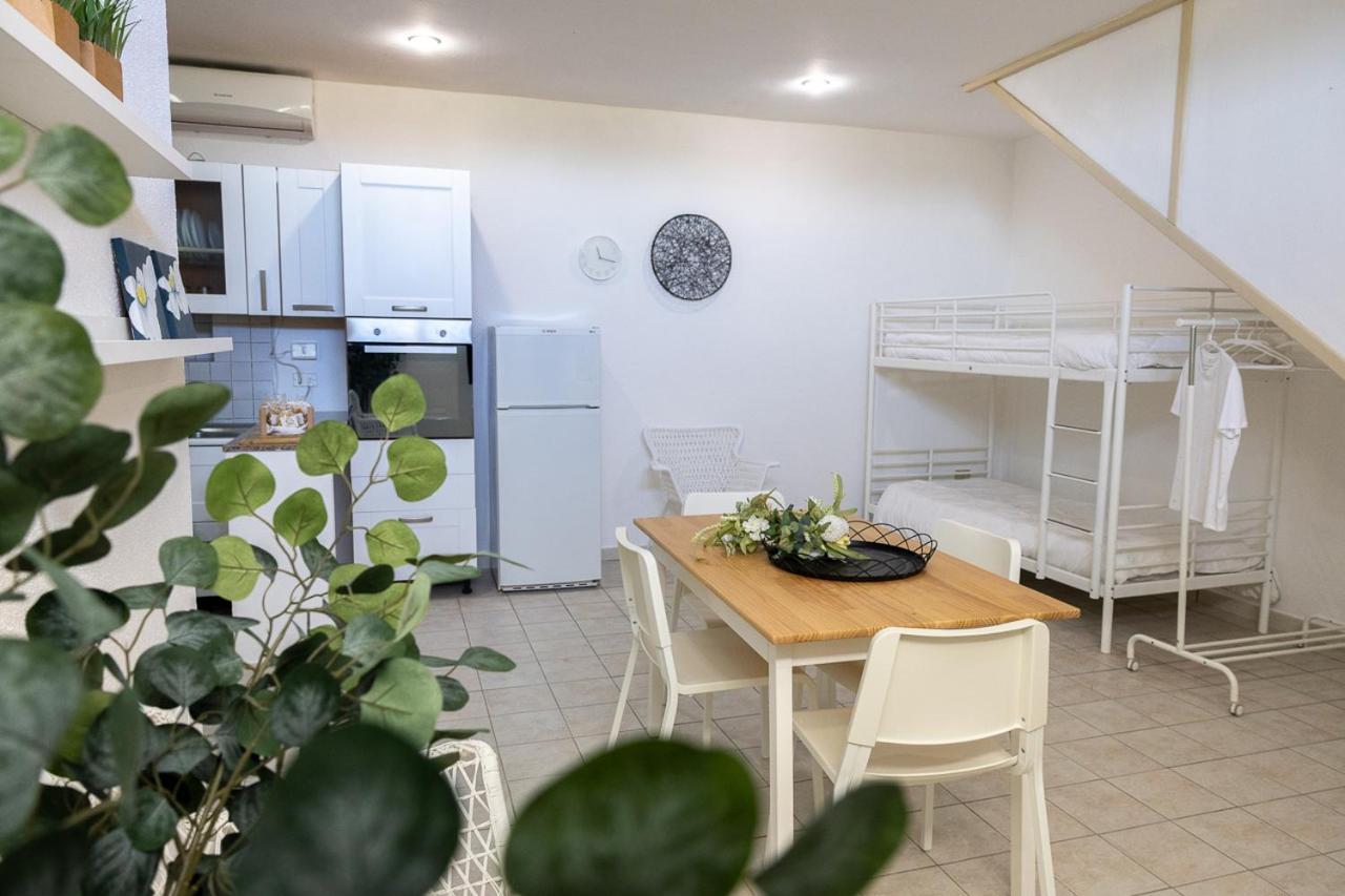 Gli Ulivi Di Gino Bed and Breakfast Sanarica Exteriör bild